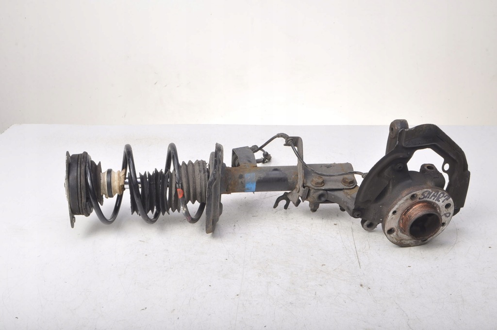 фото №1, Smart forfour 453 амортизационная стойка правый перед