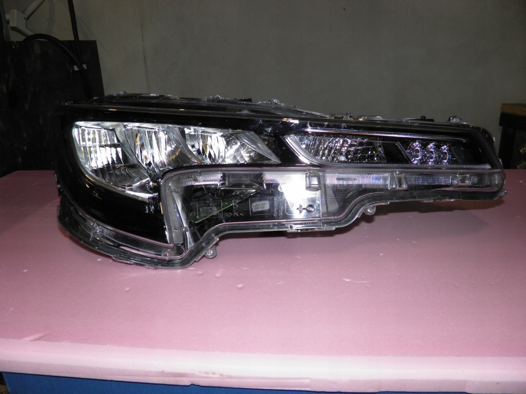 фото №1, Corolla e21 full led фара лампа права 81110-02s60