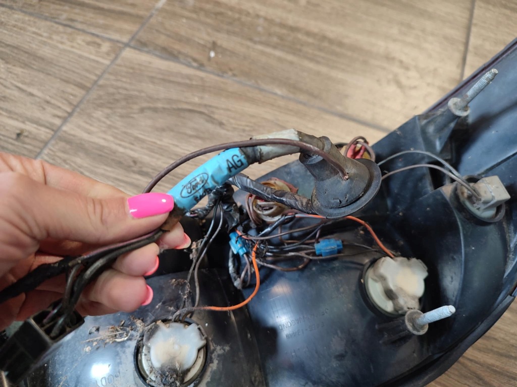 фото №7, Лампа задня задня права ford mustang iv 93-99 gt