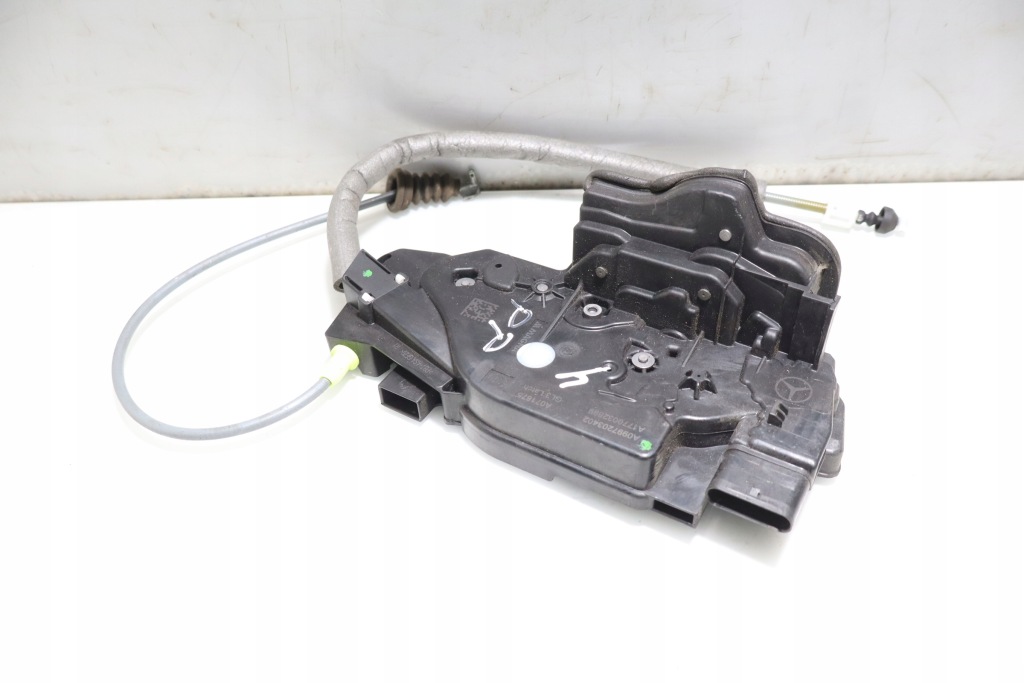 фото №1, Замок правый перед дверь mercedes cla ii c118 w118