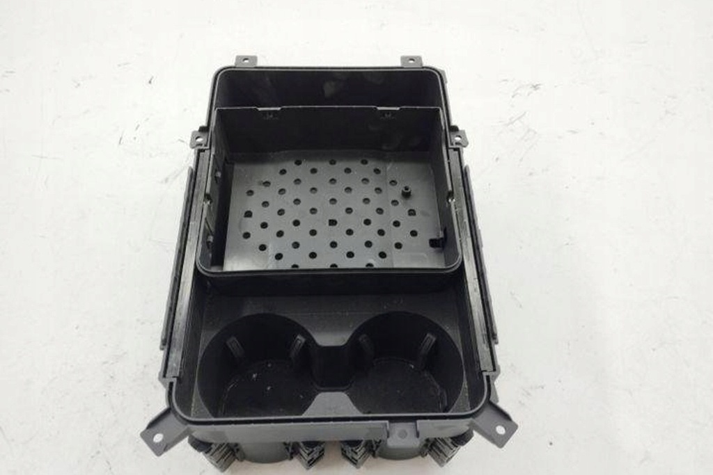 фото №7, Кронштейн na кружки audi q5 8r 80a863004 2.0l дизель 140kw 2020