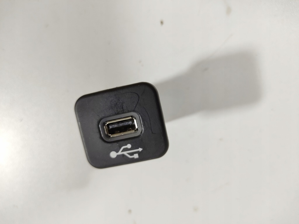 фото №3, Jeep compass 17r- вход разъём usb 735579645