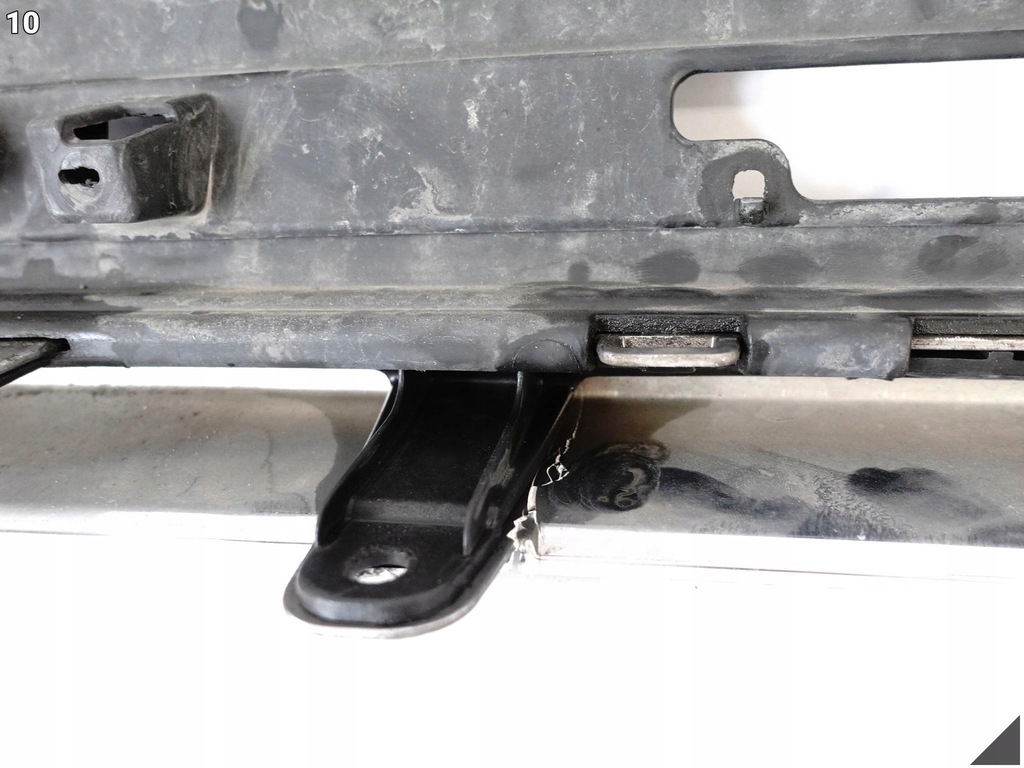 фото №11, Mercedes cls x218 c218 amg 10-14 бампер спойлер диффузор + хром молдинг задняя