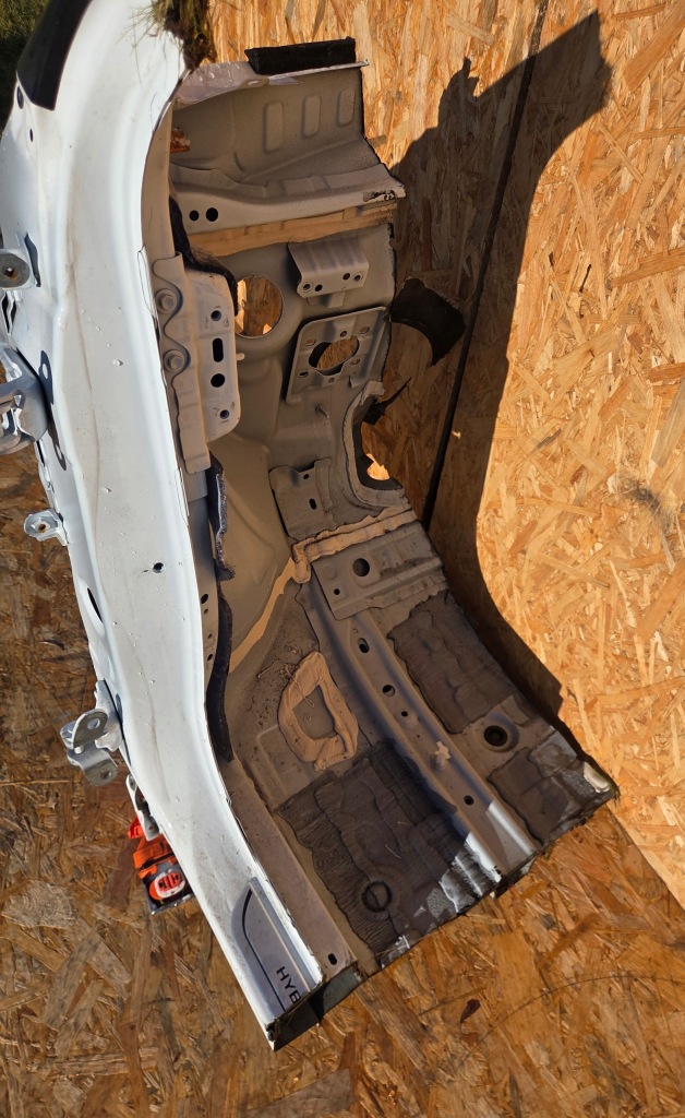 фото №3, Toyota yaris cross 2022- четверть левая перед