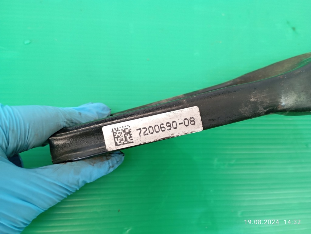 Купить Кронштейн поперечина передний bmw 5 f10 f11 7200690