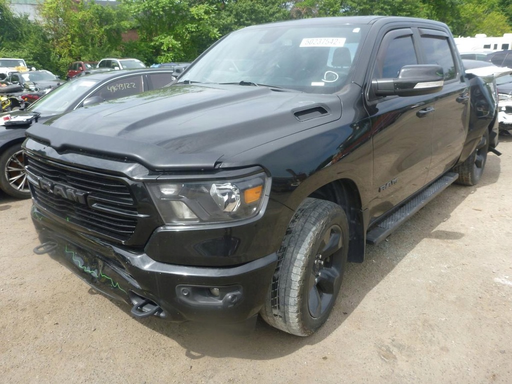 фото №9, Панель приладів з подушка dodge ram v 2019-