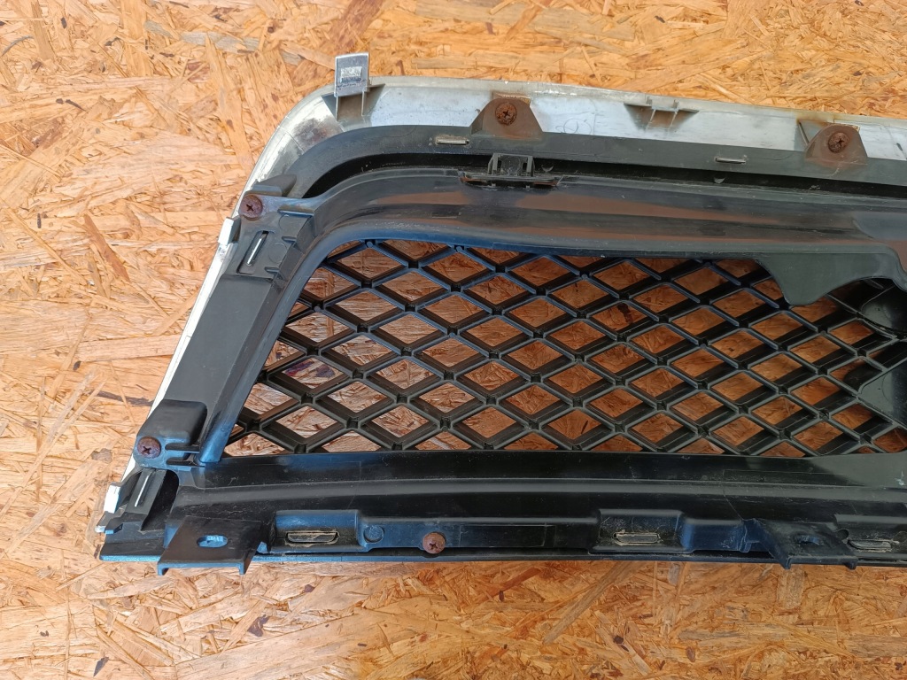 фото №13, Решітка решітка радіатора решітка радіатора бампера перед 71743-65j0 suzuki grand vitara ii 05-