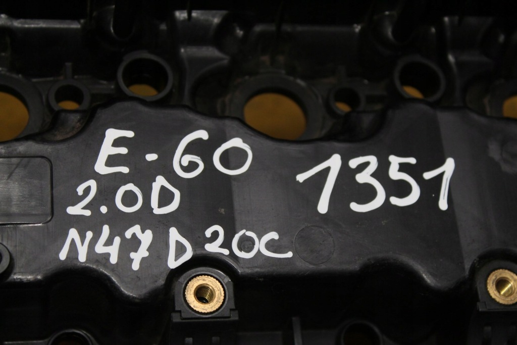 Кришка клапанів 7797613 bmw e60 2.0 d n47d20c в Україні