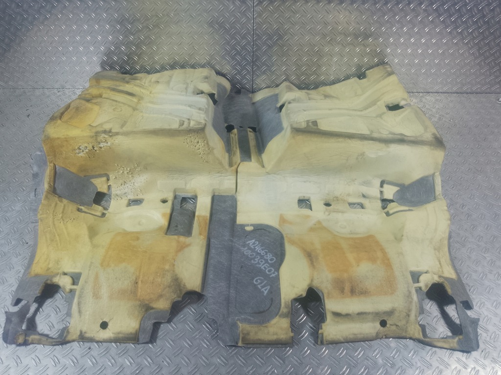 фото №6, Mercedes gla x156 обшивка коврик задняя задняя