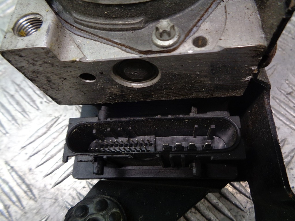 фото №4, Насос abs renault scenic ii 8200038695