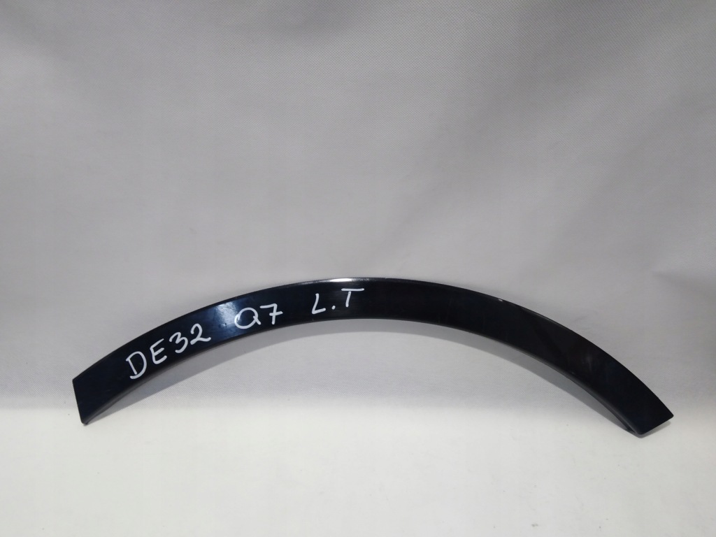 фото №1, Audi q7 молдинг крила ліва задня 4m0853817a