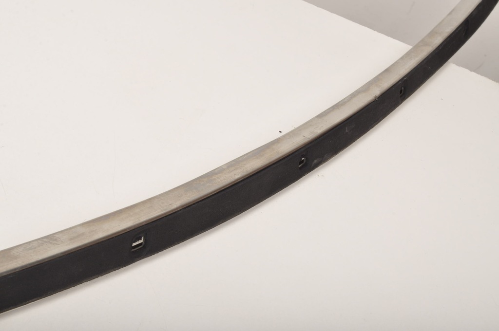 фото №12, Aston martin db9 молдинг дах дахова права