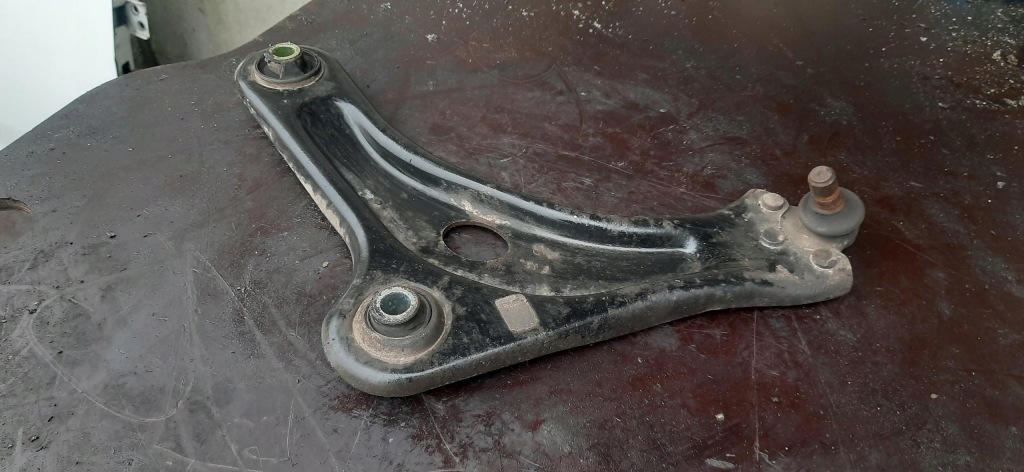 фото №4, Рычаг левый перед передний peugeot 2008 i