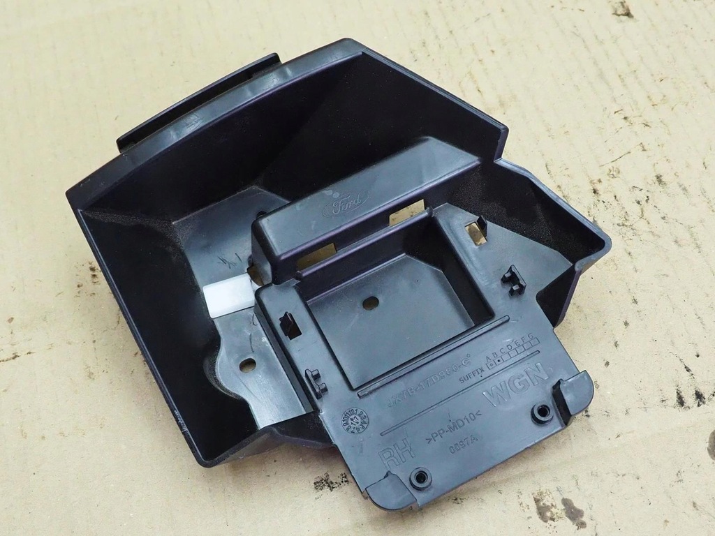 фото №12, Ford focus mk4 направляющая бампера задняя правый