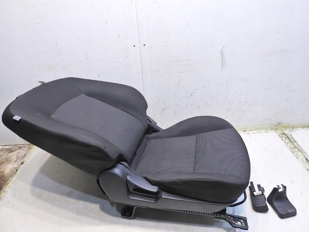 фото №8, Сиденье правый перед mitsubishi lancer viii