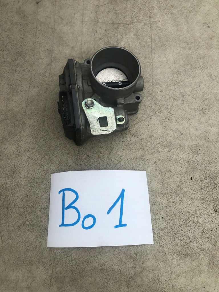 фото №1, Mazda cx3 дросельна заслінка 2.0 pe0113640b