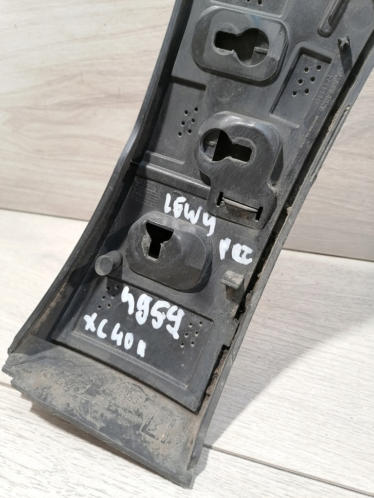 фото №12, Volvo xc40 ii молдинг крыло левый перед 31448324