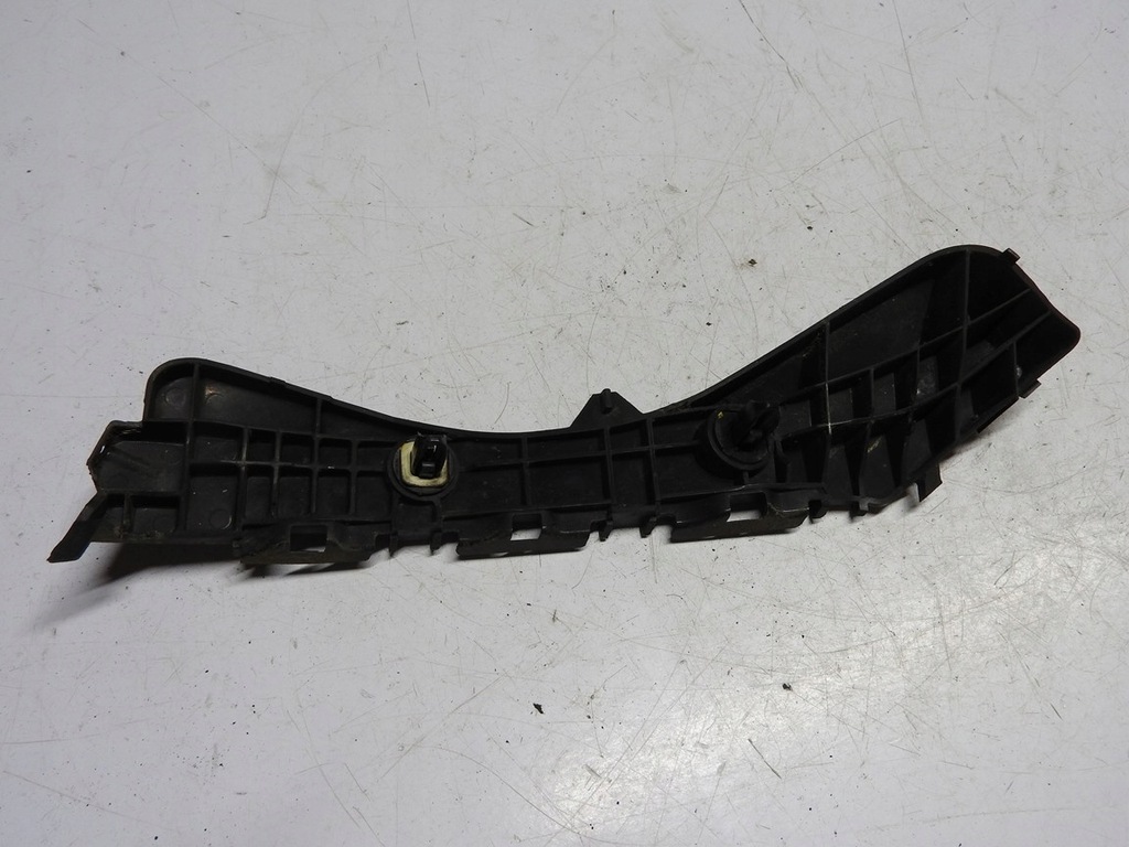 фото №13, Toyota auris i 06-09 направляющая бампера левый задняя 52576-02070