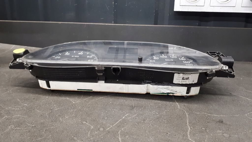 фото №9, 21677500 приборная панель счетчик dacia logan 1.4