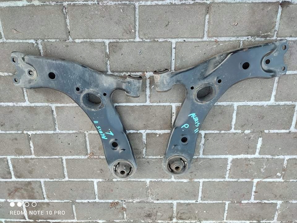 фото №1, Toyota auris ii рычаг левый правый перед