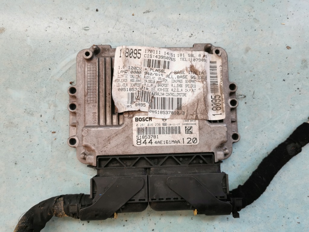 фото №1, Fiat lancia бортовой компьютер 51853781 0281016236