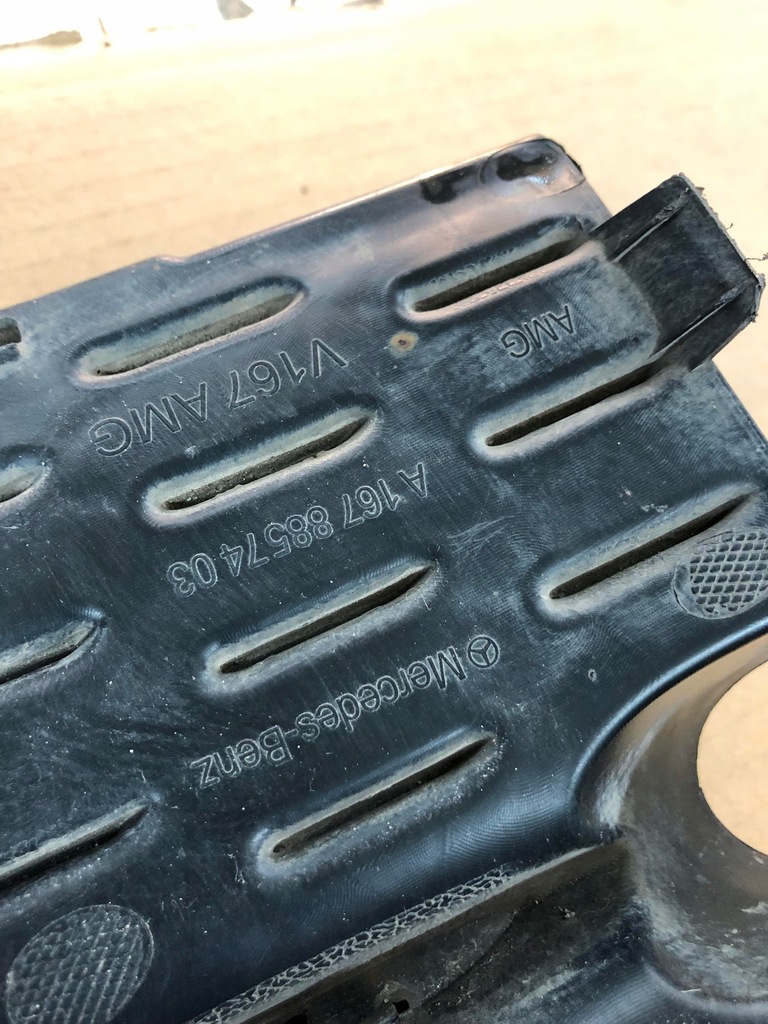 фото №13, Mercedes gle 167 w167 решётка бампера правая a16788858703 amg