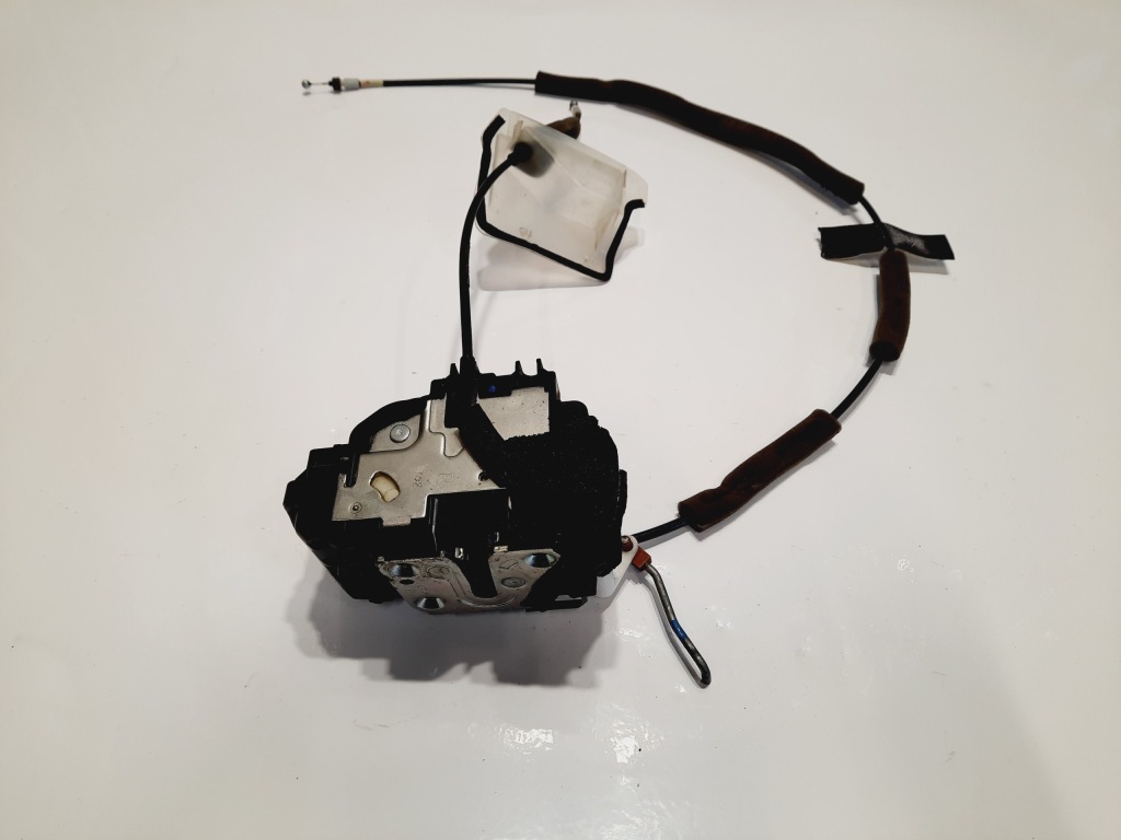 фото №1, Infiniti fx ii s51 замок дверь правый передний перед 6pin uk