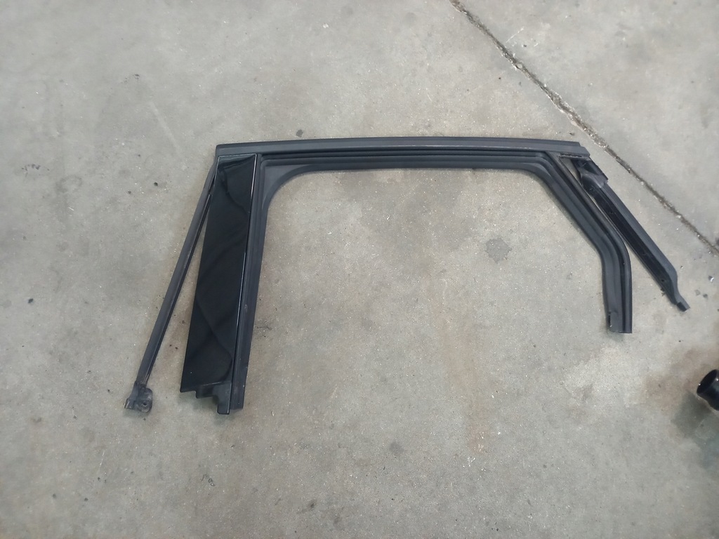 фото №1, Прокладка дверь левая задняя renault captur ii 19- 823313977r