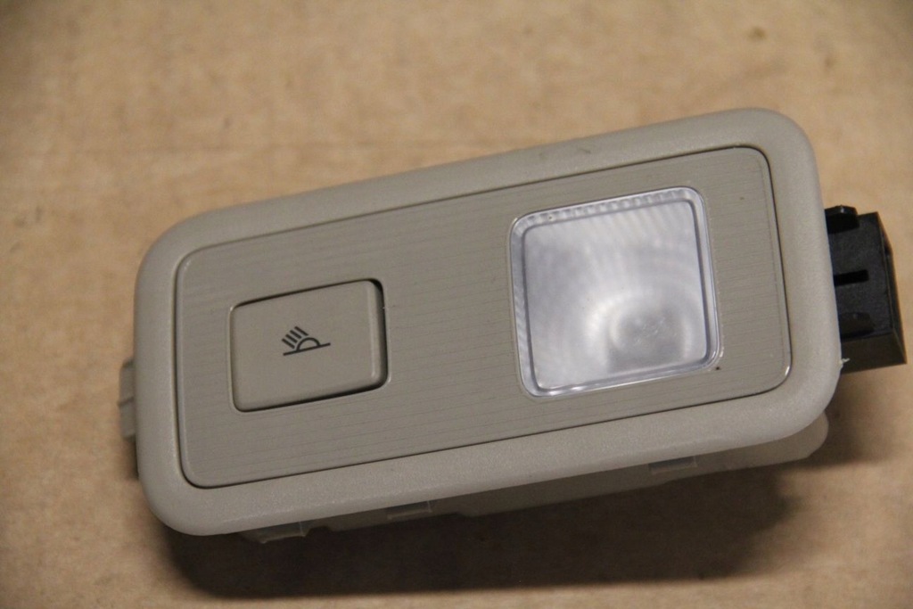 фото №1, Oświet;enie потолок vw atlas 3 ряд 3cn861303 skaza