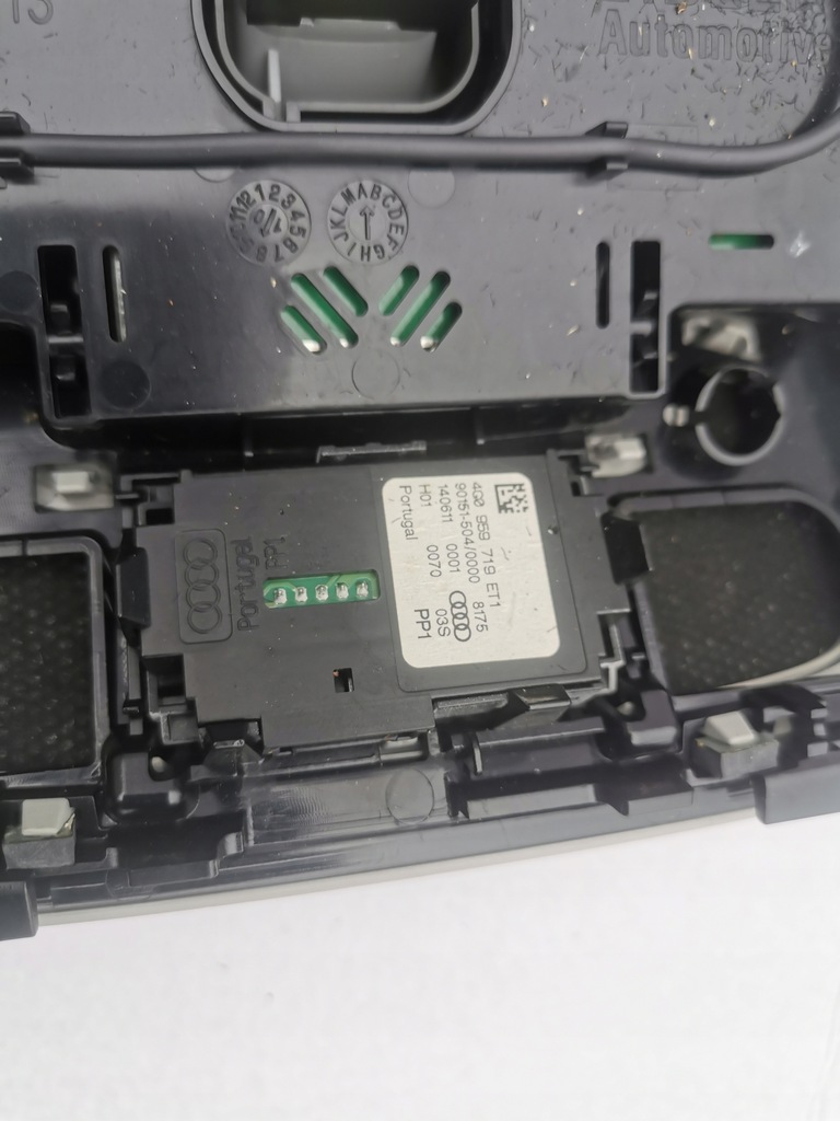 фото №9, Лампа бардачок потолочный кабины audi a7 a6 c7