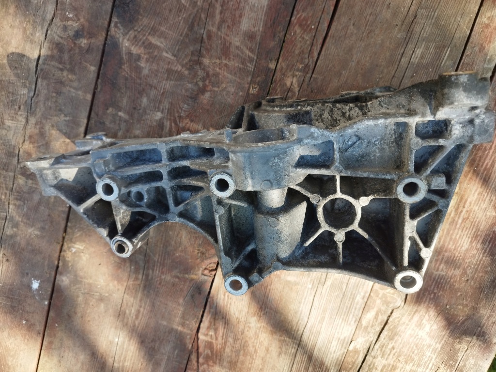 Купить Audi a4 b6 1.9 tdi кронштейн генератора 03g903143b