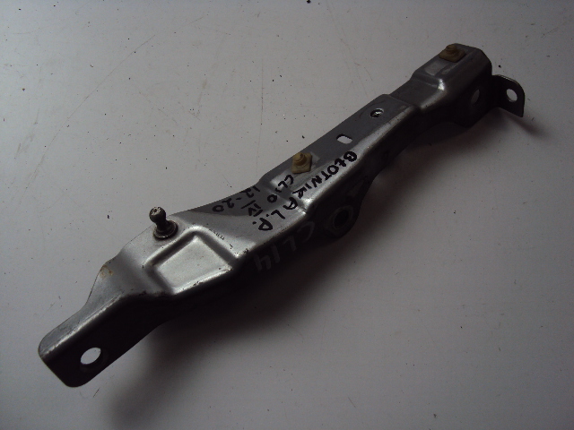 фото №1, Кронштейн крыла левый перед renault clio iv 12-20