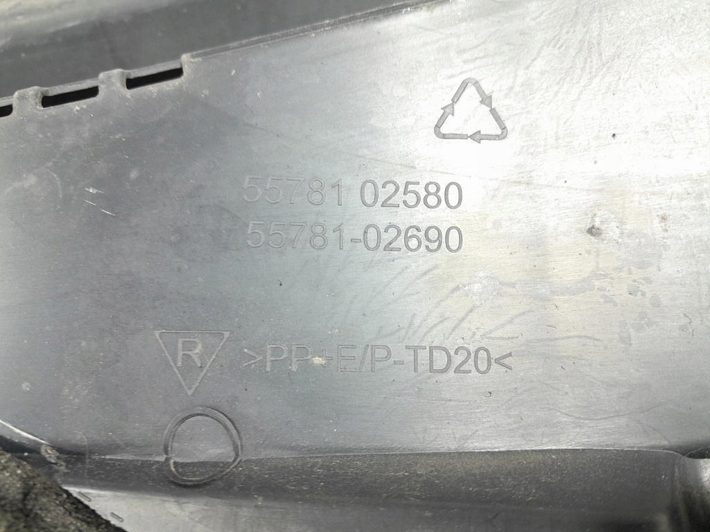 Suzuki swace corolla e21 жабо пластиковый европа  55781-02580 с Разборки
