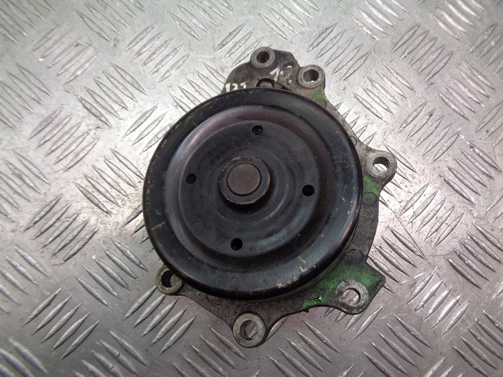 фото №1, Насос wody toyota avensis t25 2.2 d4d