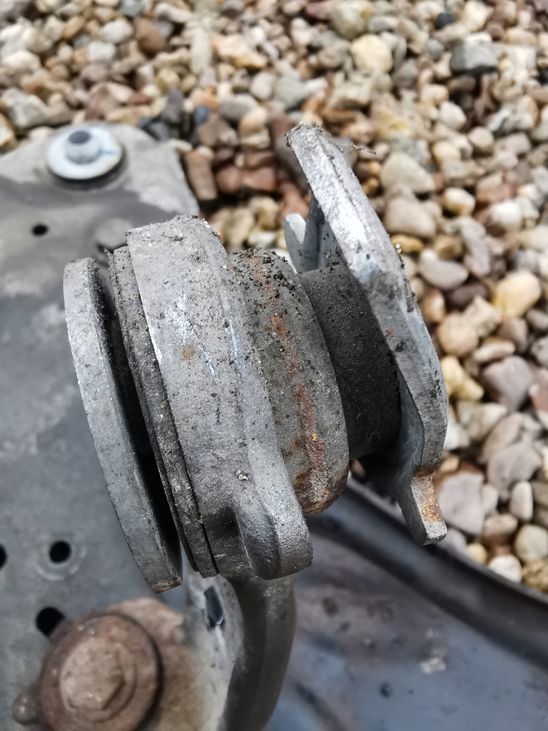 фото №6, Vel satis 2.0b подрамник подрамник подрамник