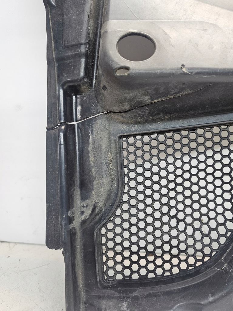 фото №8, Жабо пластиковый audi a3 8p lift 8p1819415a