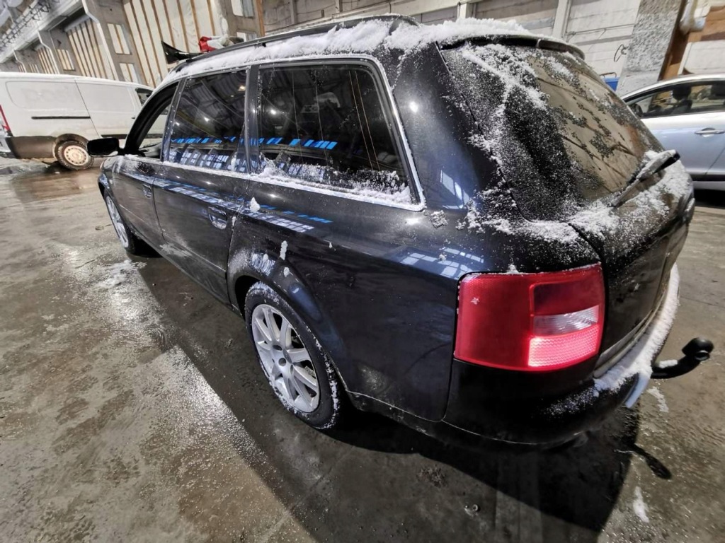 Audi a6 двигатель крышка отопителя 2003 2.5l 0132801129 132 801 129, mf116 Цена