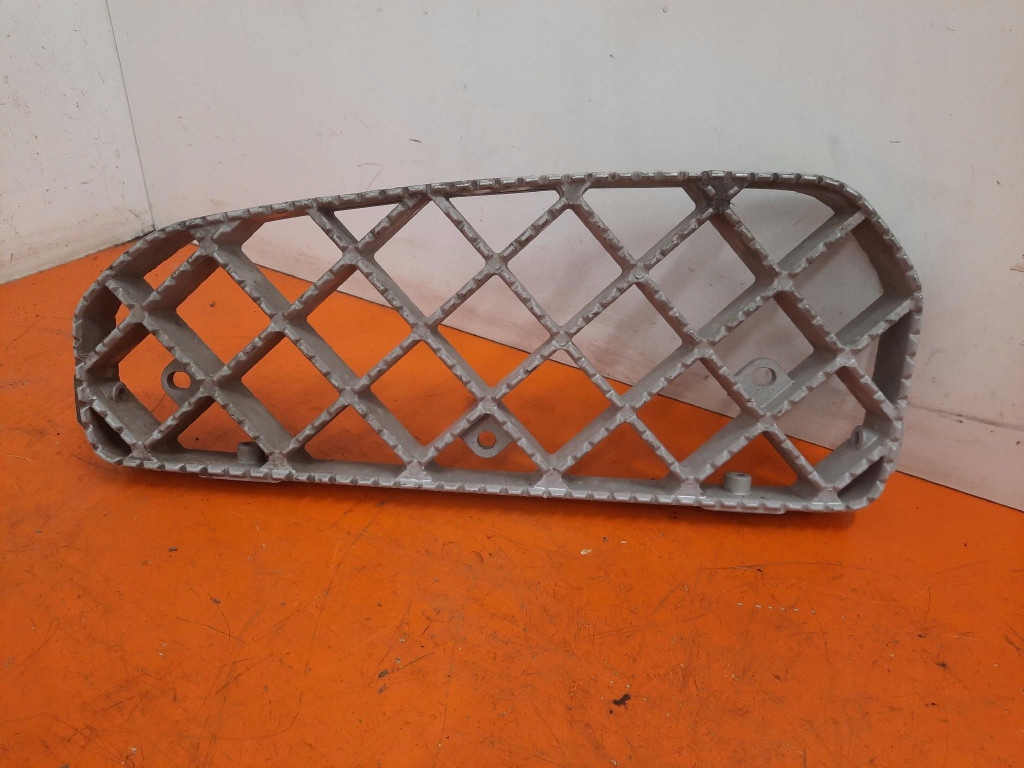 фото №1, Scania r 04- подножка подножка накладка порог нижняя