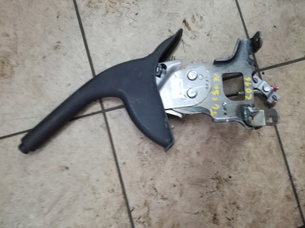 фото №1, Hyundai tucson i 2004 - 2010 rok рычаг тормоза ручного