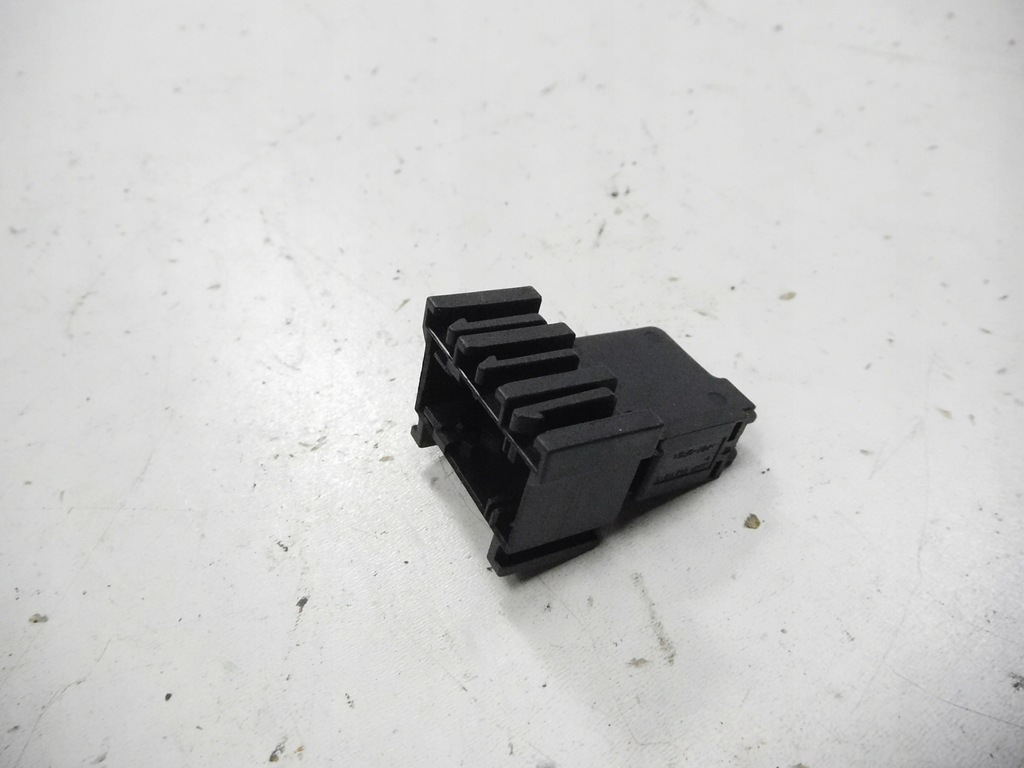 фото №6, Соединитель проводка vw passat cc 09- 3c0035131