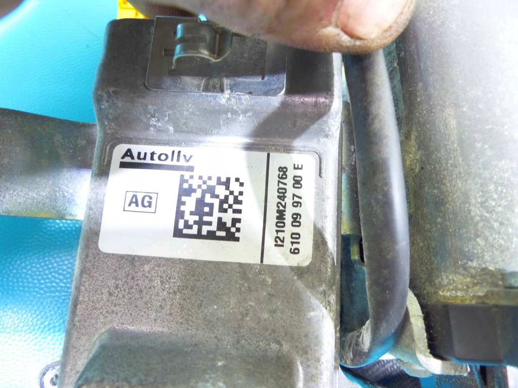 фото №3, Pas безопасности правый перед mercedes w204