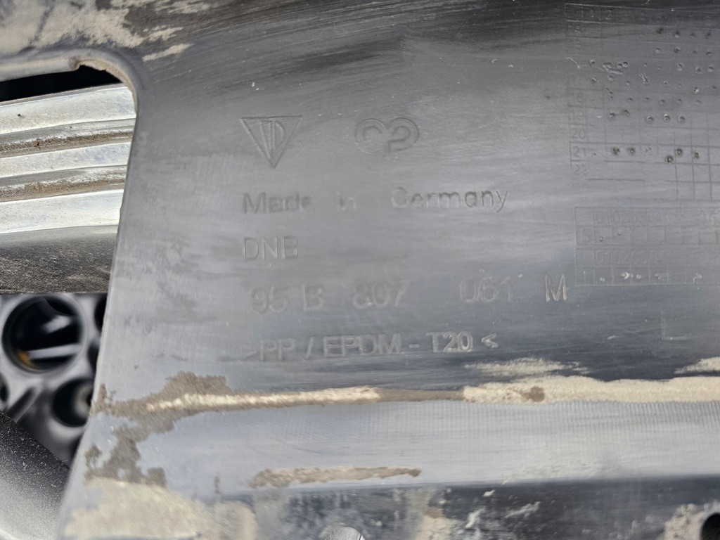 фото №11, Dół спойлер бампера перед porsche macan 95b lift 2018-2021