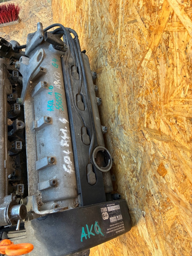 Vw golf 4 1.4 akq 197tyś. пробег двигатель бензин Доставка