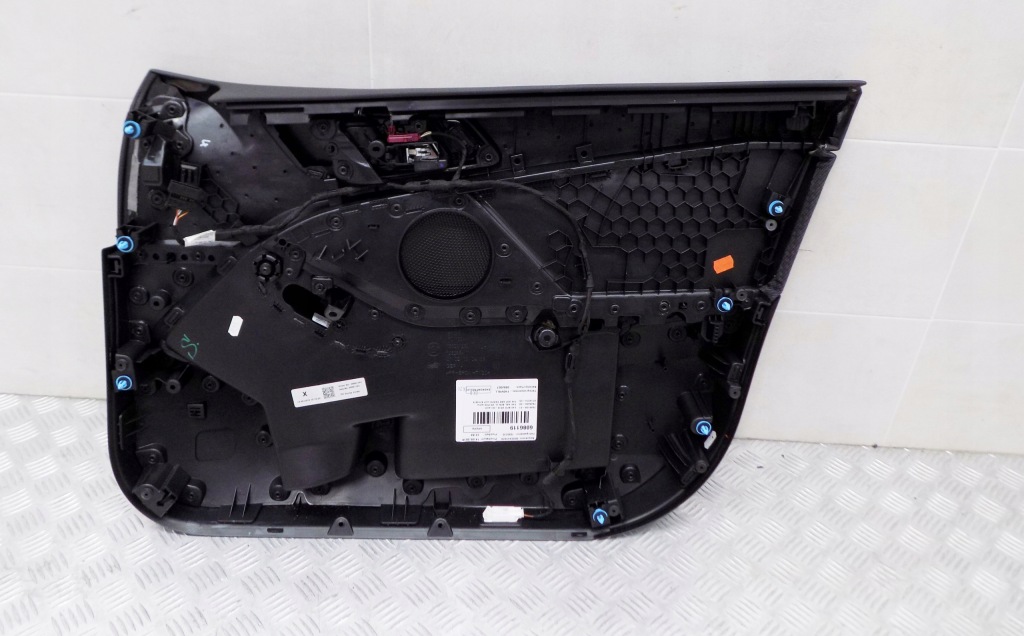 фото №4, Bmw 1 f40 обивка дверь обшивки перед задняя