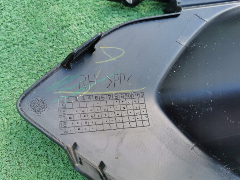 фото №10, Решітка бампера передній права mitsubishi space star ii 15-