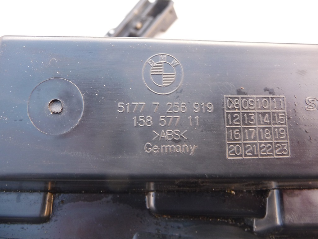 Направляющая кронштейн накладки порога левая bmw f31 kompl 7256917 7256915 7256919 Киев