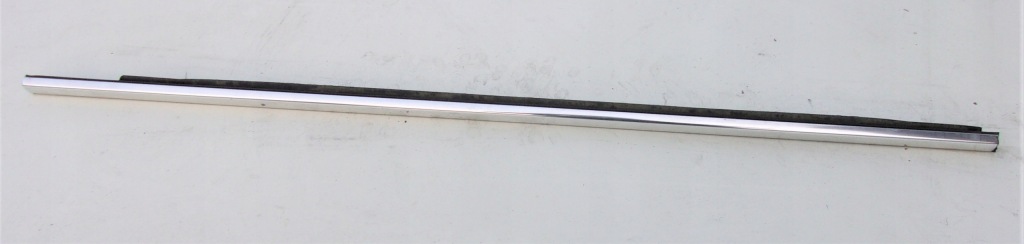 фото №1, Laguna iii молдинг уплотнитель левый перед хром