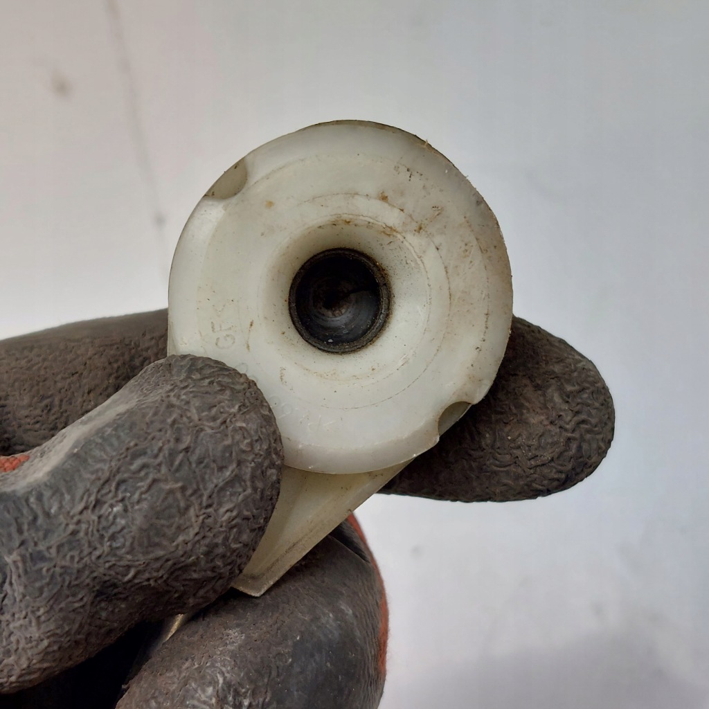 фото №12, Volvo v40 ii 2,0d домкрат вибірник передач 31325593 4yta058