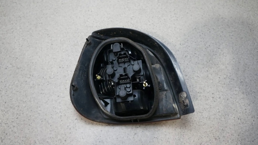 фото №3, Лампа права задня задня renault scenic i rx4