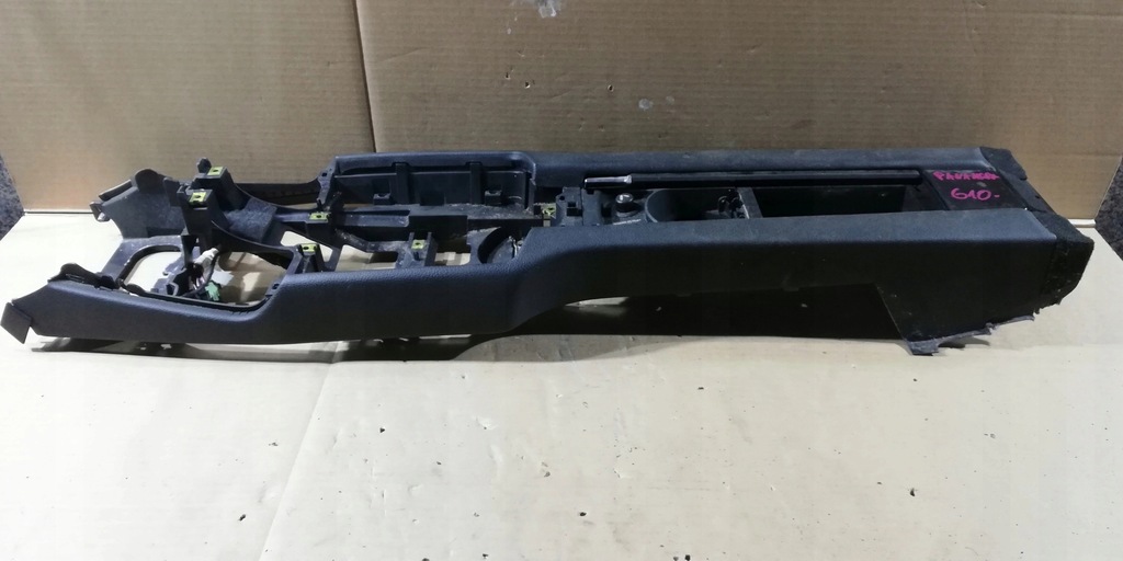 фото №8, Porsche panamera туннель средний